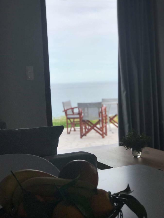 Light Blue House 3 Apartments Poúlithra المظهر الخارجي الصورة