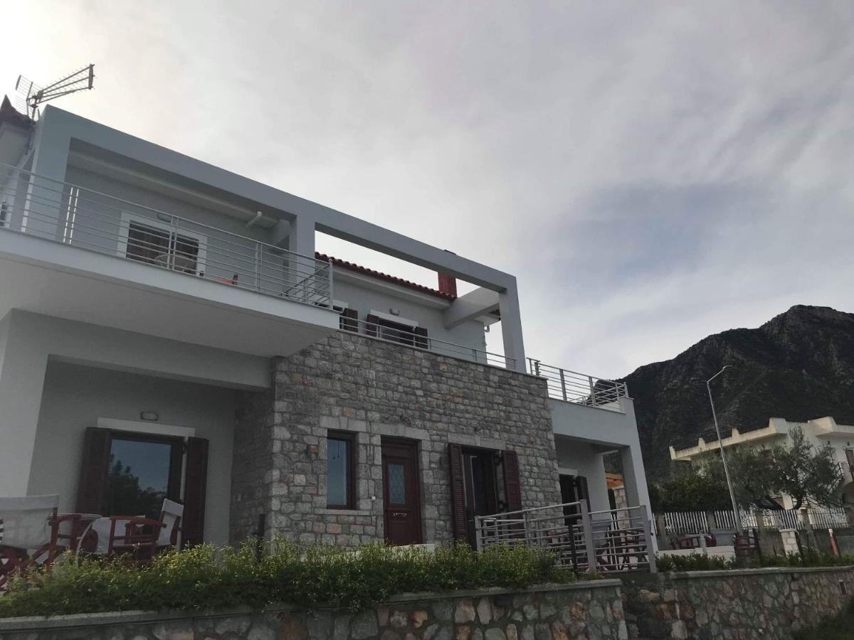 Light Blue House 3 Apartments Poúlithra المظهر الخارجي الصورة